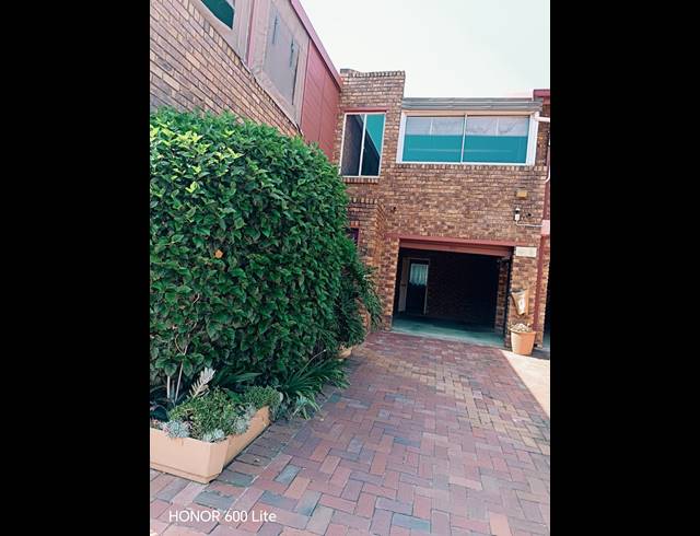 3 BEDROOM APARTMENT FOR SALE IN TERENURE